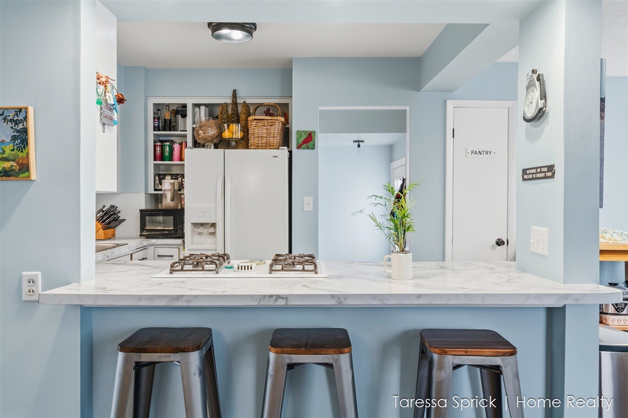 112 Cambridge Avenue, Holland, MI, 49423