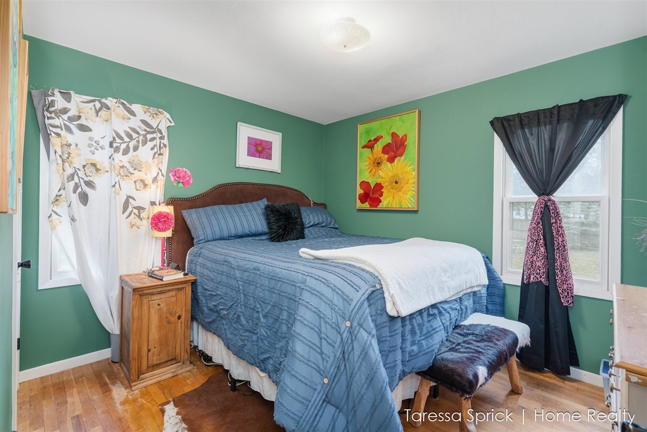 112 Cambridge Avenue, Holland, MI, 49423