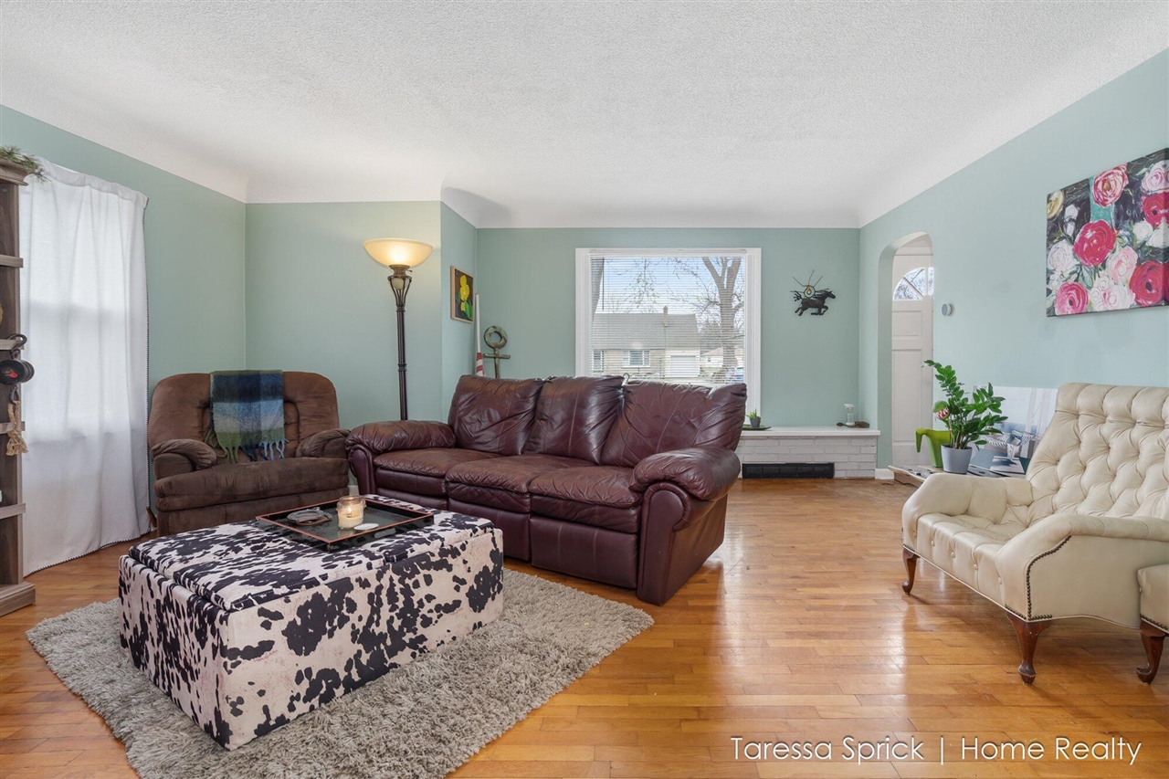 112 Cambridge Avenue, Holland, MI, 49423