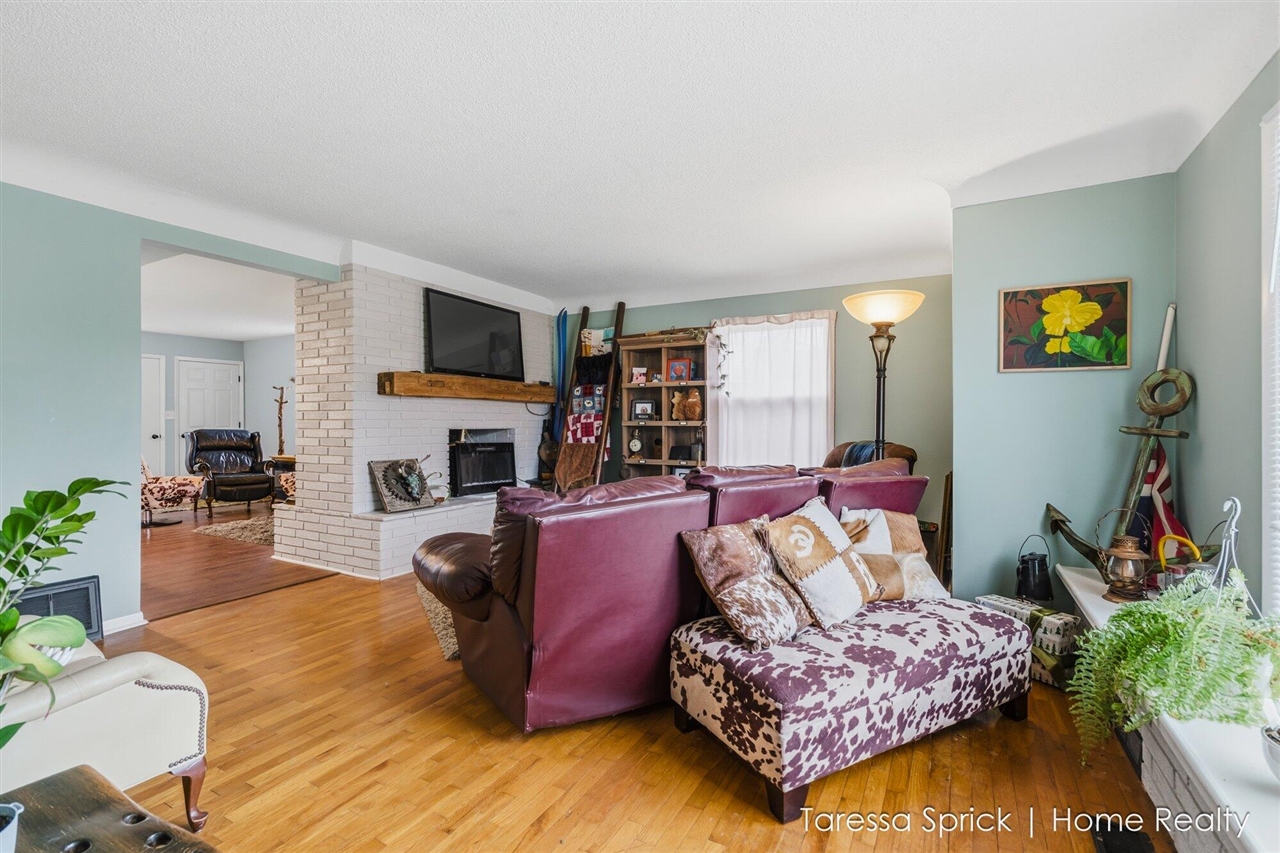 112 Cambridge Avenue, Holland, MI, 49423