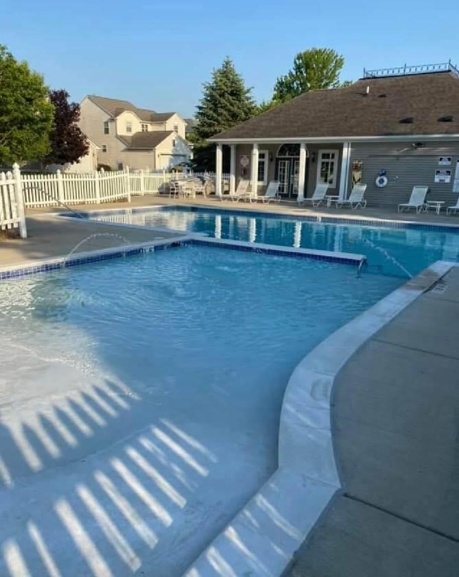 603 Jefferson Lane, Milan, MI, 48160-1194