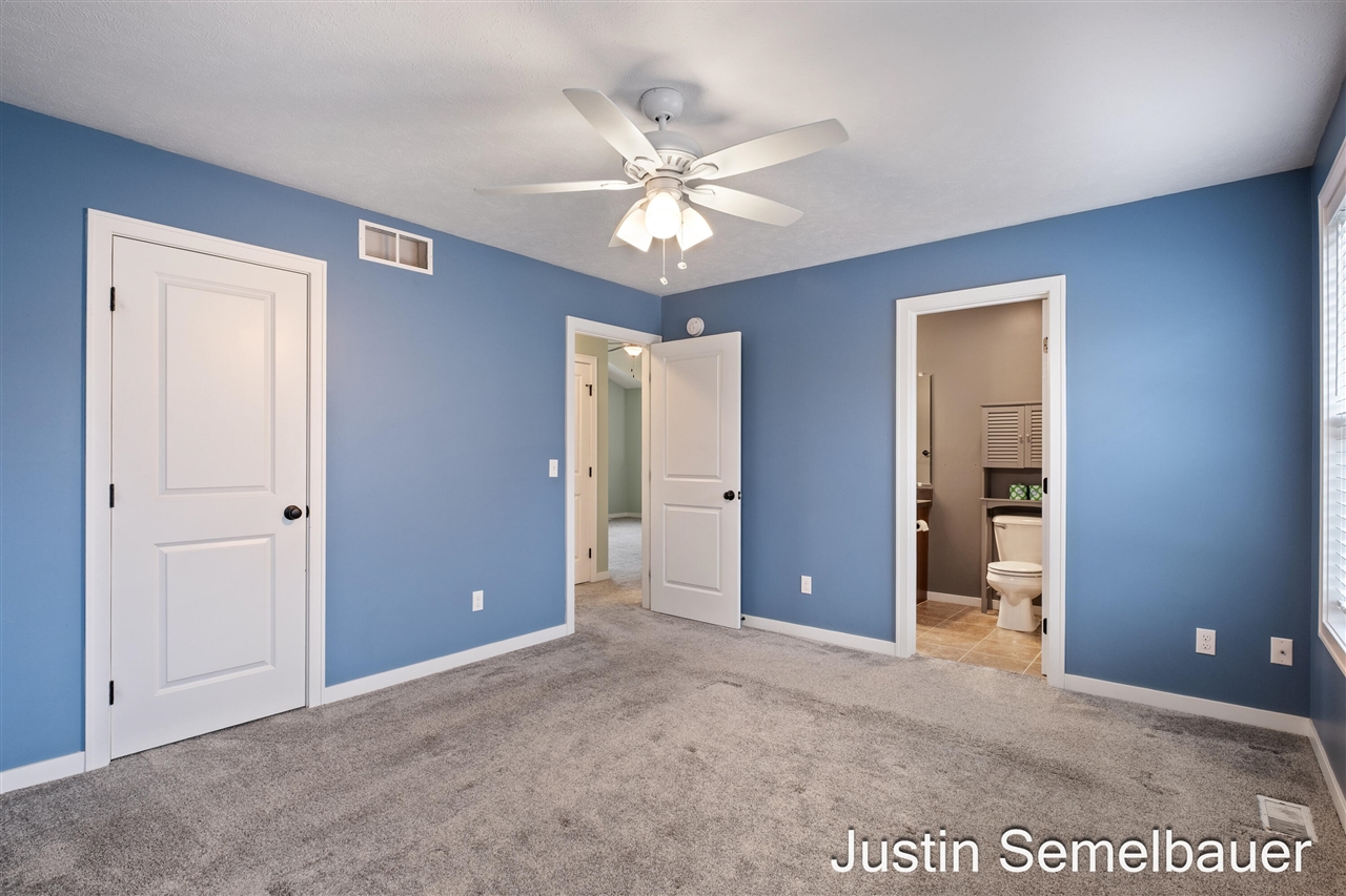 Caledonia, MI, 49316-7524