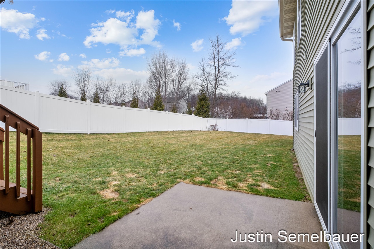 Caledonia, MI, 49316-7524