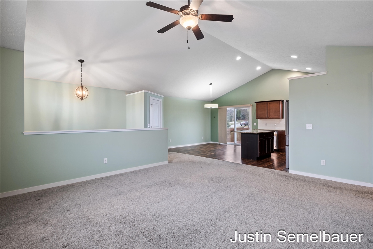 Caledonia, MI, 49316-7524