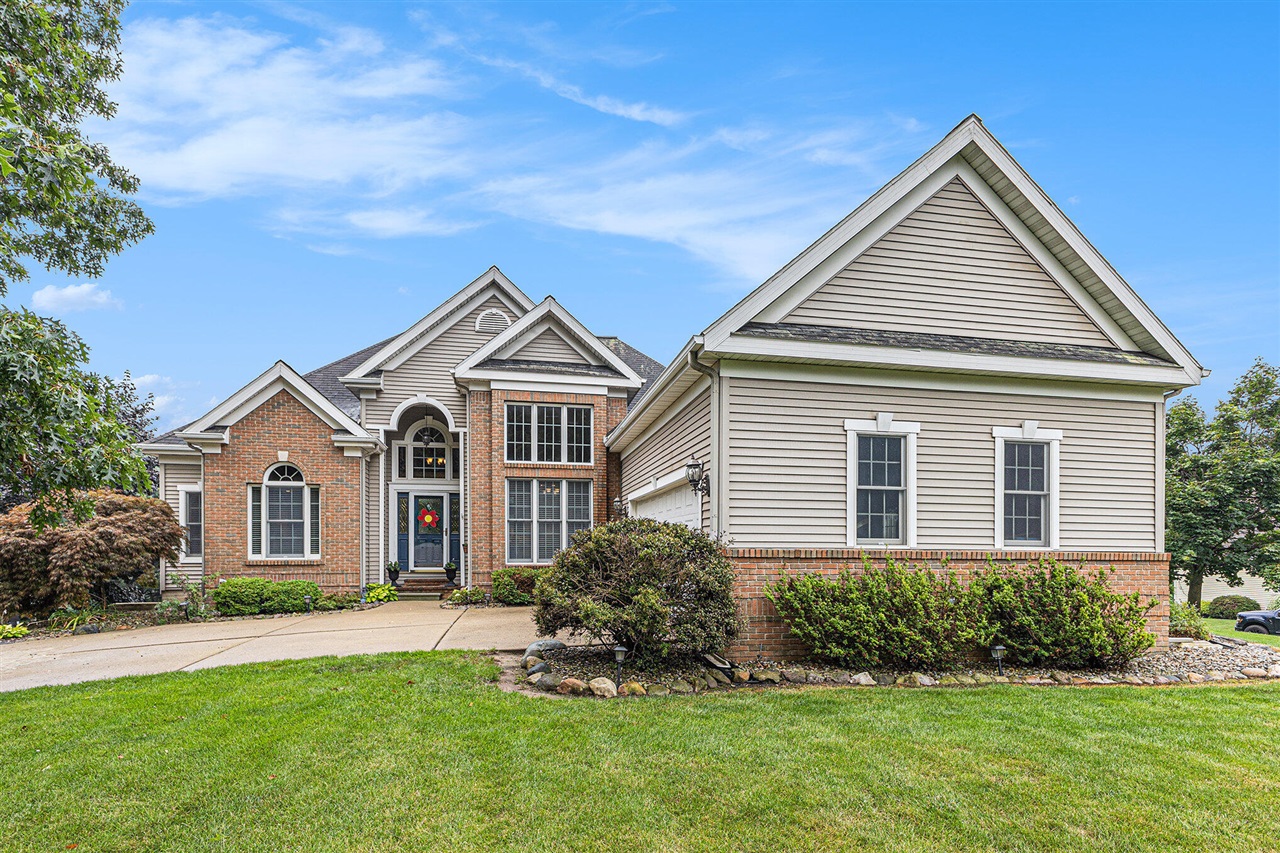 4849 Indian Creek Drive, Jackson, MI, 49201-7903