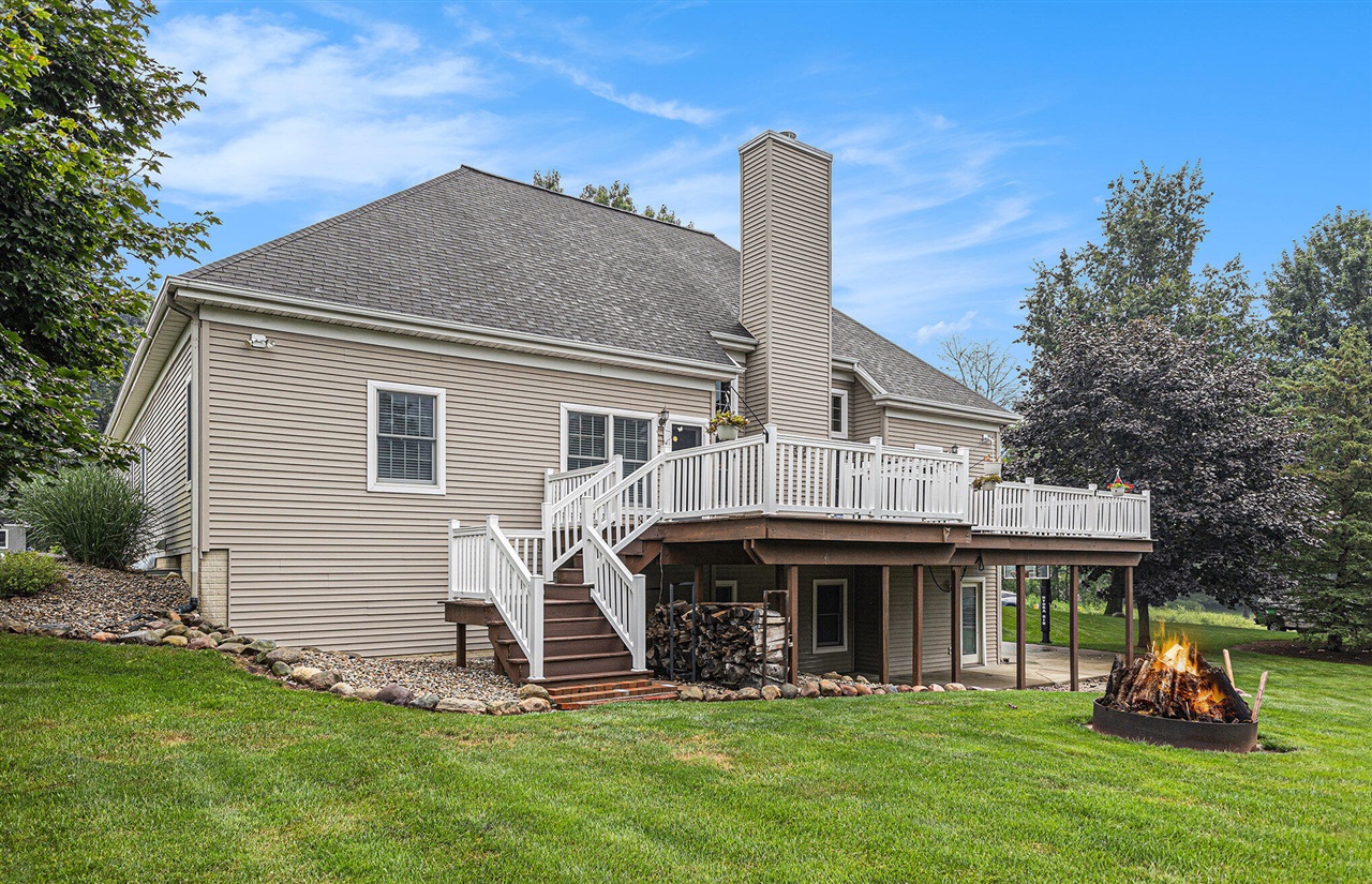 4849 Indian Creek Drive, Jackson, MI, 49201-7903