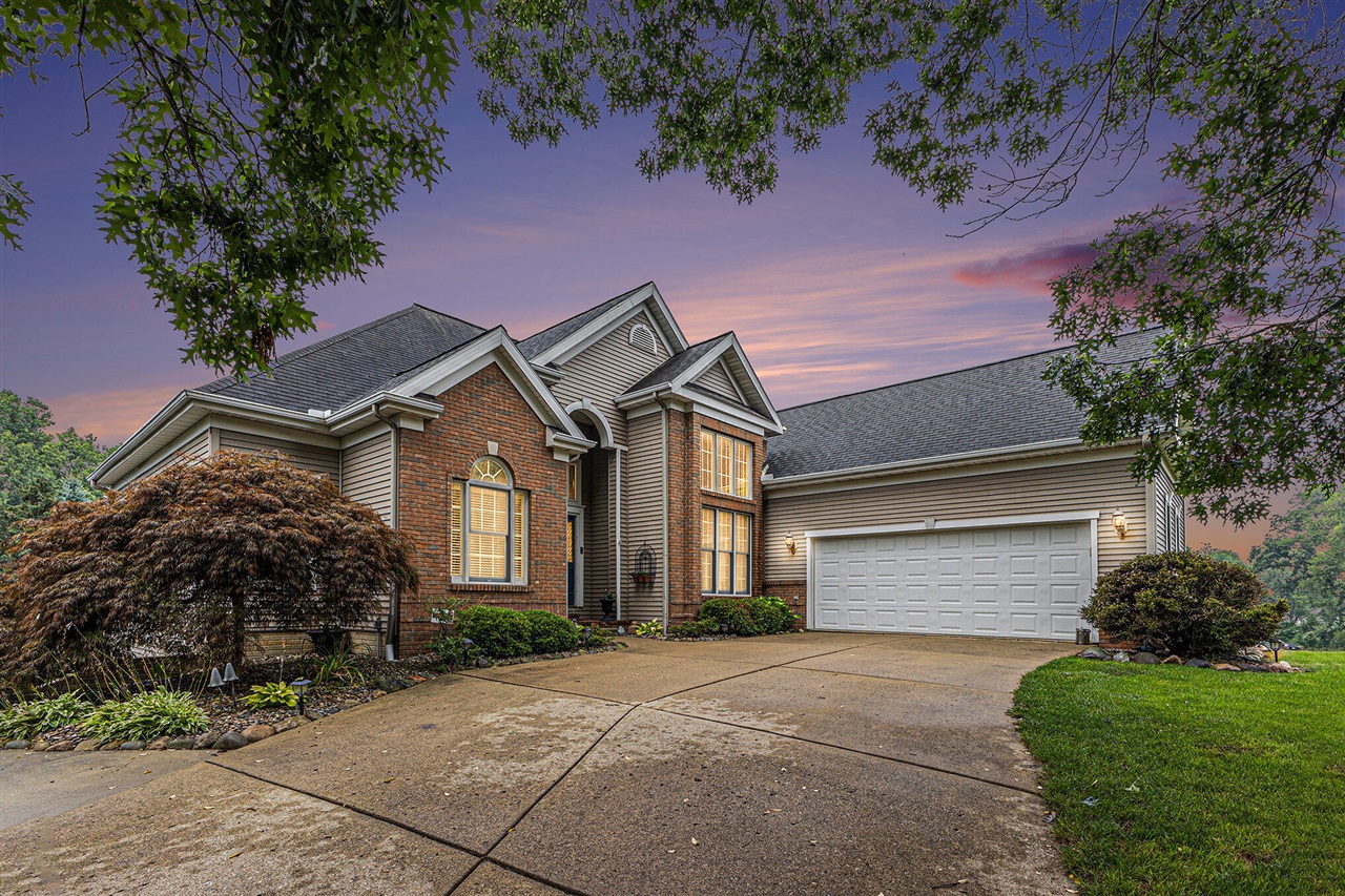 4849 Indian Creek Drive, Jackson, MI, 49201-7903