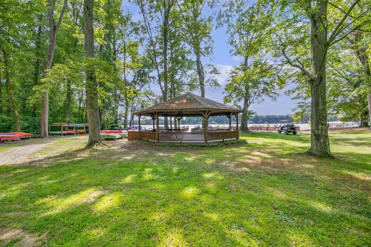 331 Charlestown Colony UNIT&nbsp;18, Buchanan, MI, 49107-8224