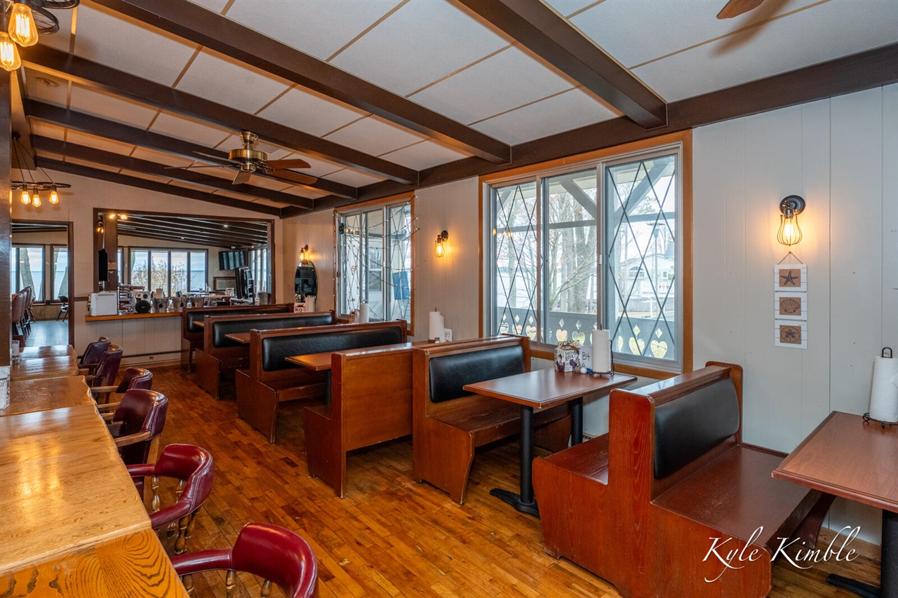 104 W Houghton Lake Drive, Prudenville, MI, 48651-8407