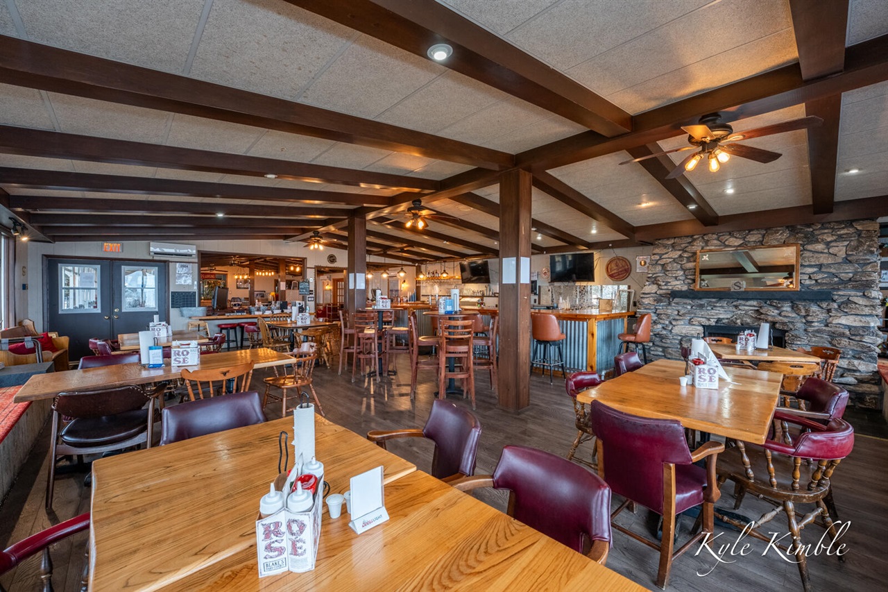 104 W Houghton Lake Drive, Prudenville, MI, 48651-8407