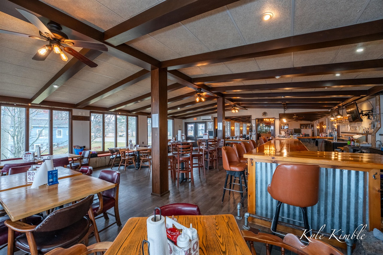 104 W Houghton Lake Drive, Prudenville, MI, 48651-8407