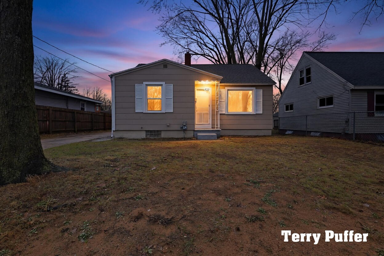 825 Stevens Street, Muskegon, MI, 49442-2125