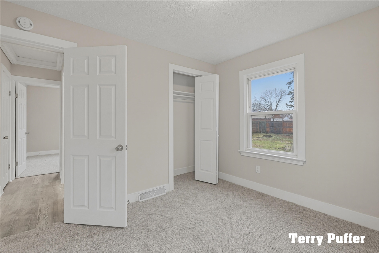 825 Stevens Street, Muskegon, MI, 49442-2125