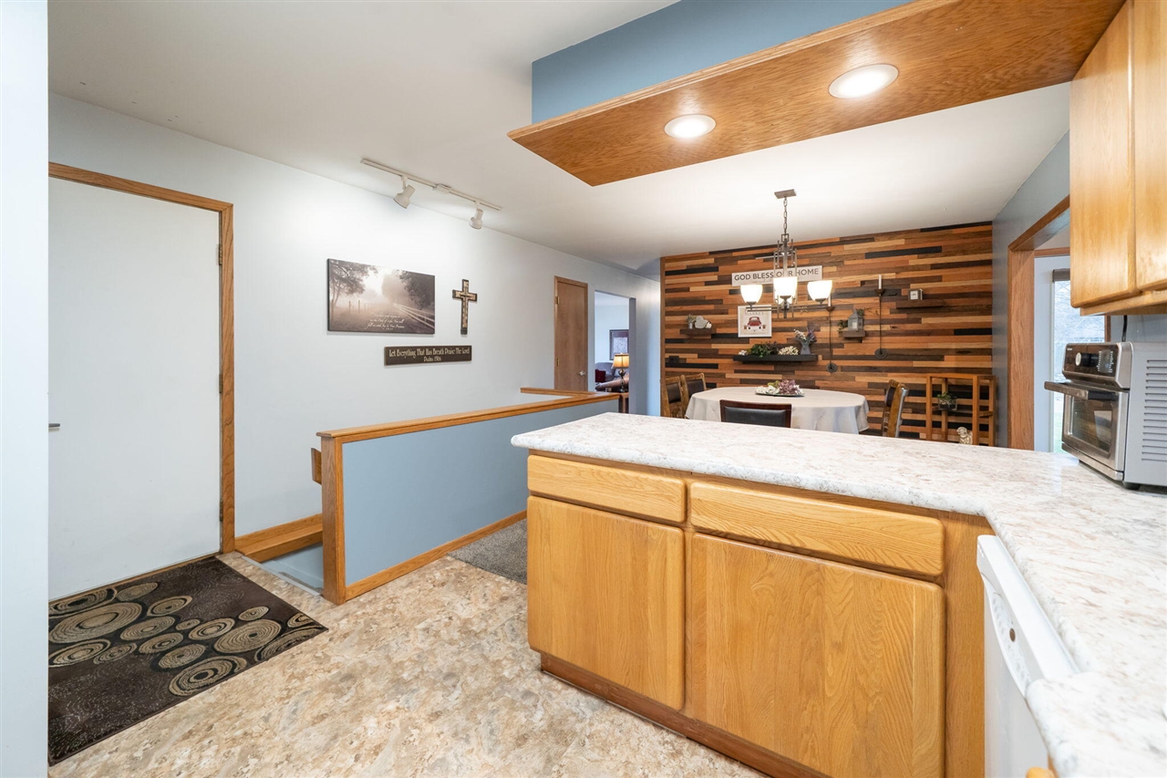 3351 Perry Avenue, Wyoming, MI, 49519-3233