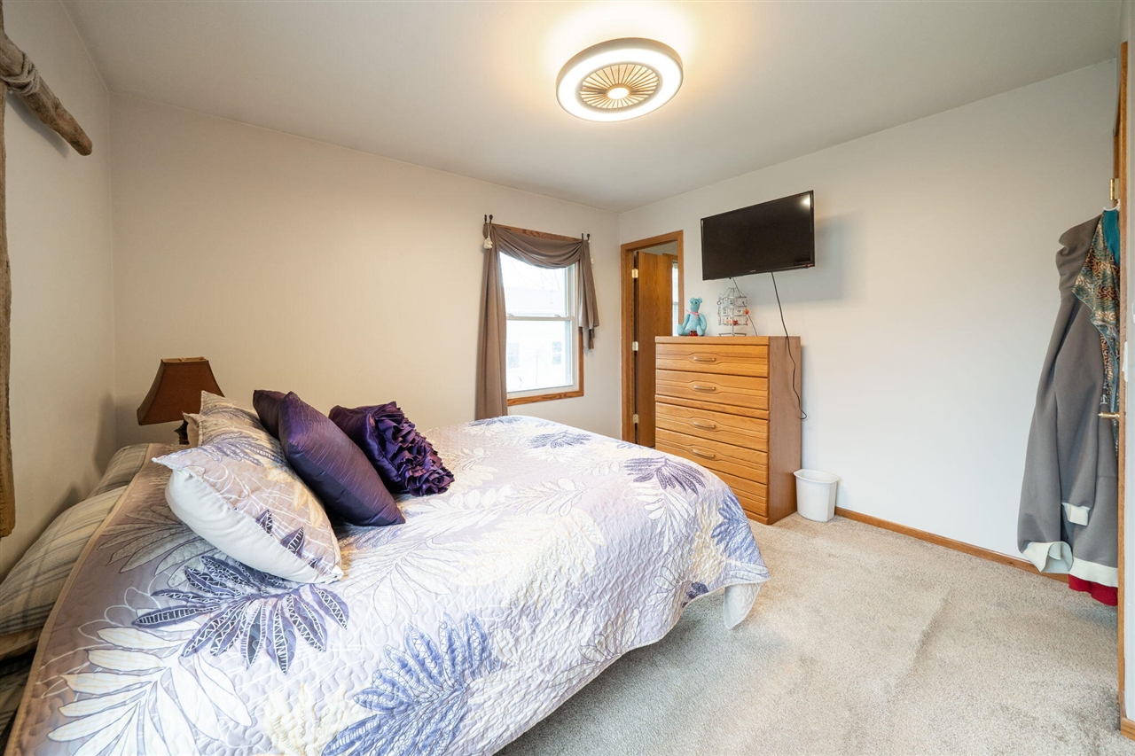 3351 Perry Avenue, Wyoming, MI, 49519-3233