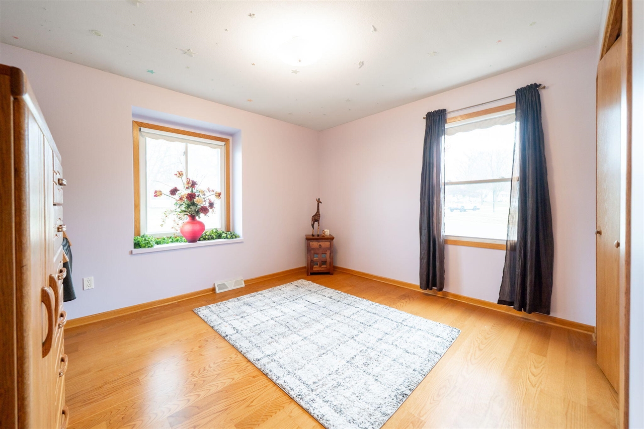 3351 Perry Avenue, Wyoming, MI, 49519-3233