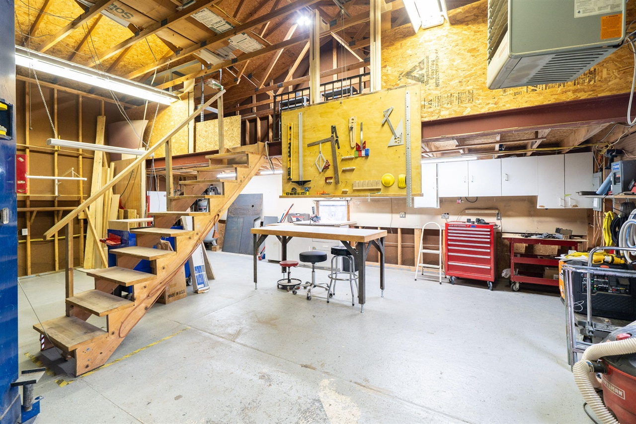 3351 Perry Avenue, Wyoming, MI, 49519-3233