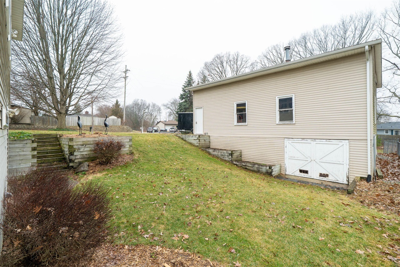 3351 Perry Avenue, Wyoming, MI, 49519-3233