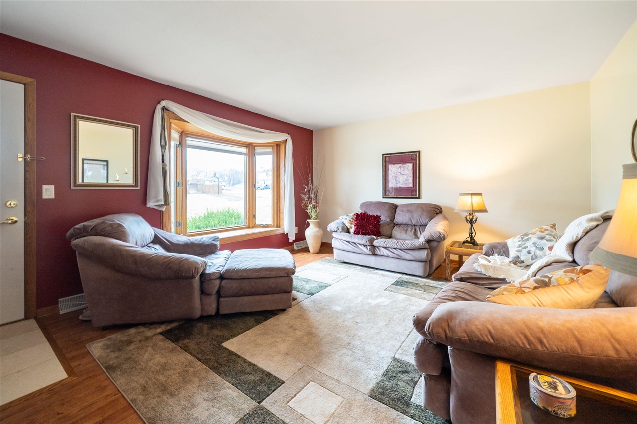 3351 Perry Avenue, Wyoming, MI, 49519-3233