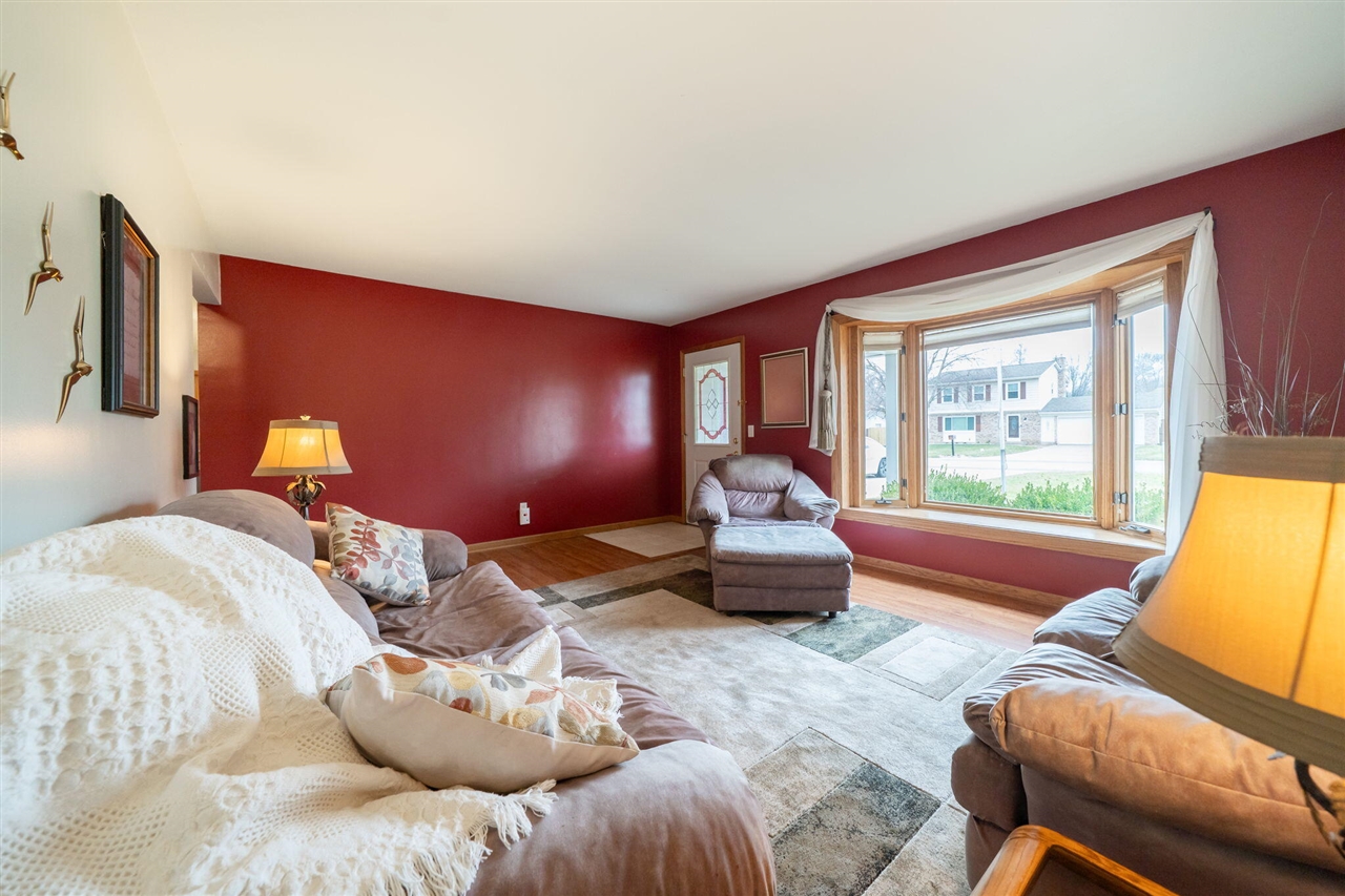 3351 Perry Avenue, Wyoming, MI, 49519-3233