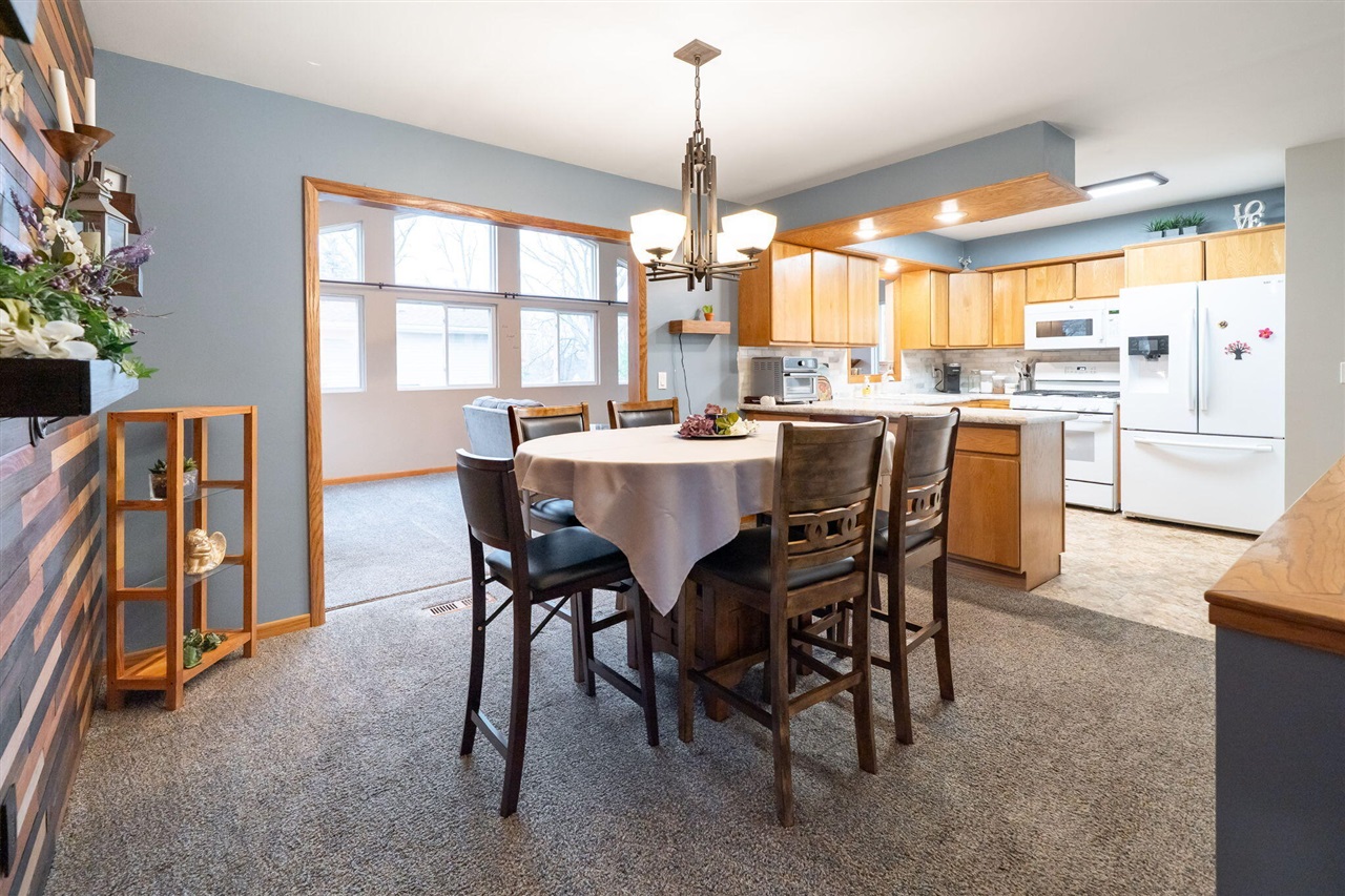 3351 Perry Avenue, Wyoming, MI, 49519-3233