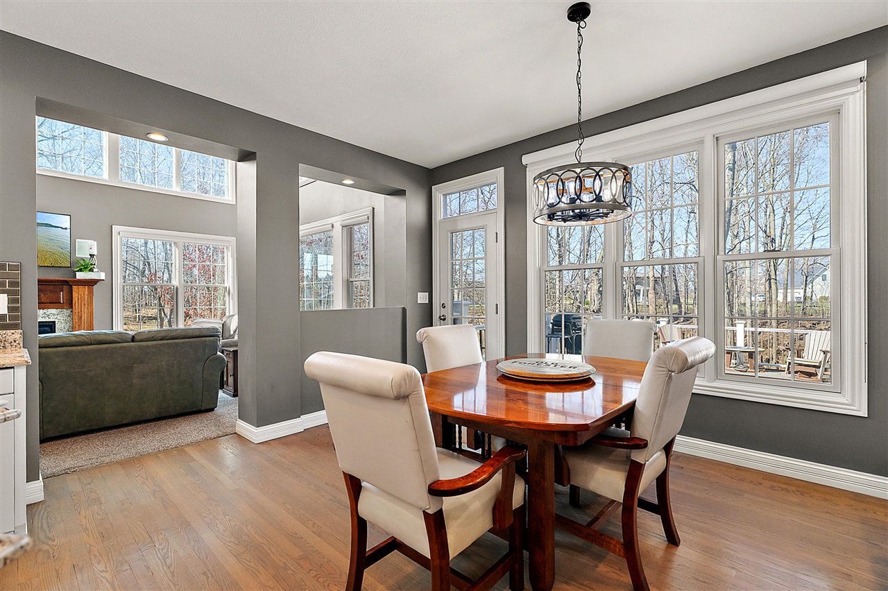 5052 S Dickinson Court, Saint Joseph, MI, 49085-8692