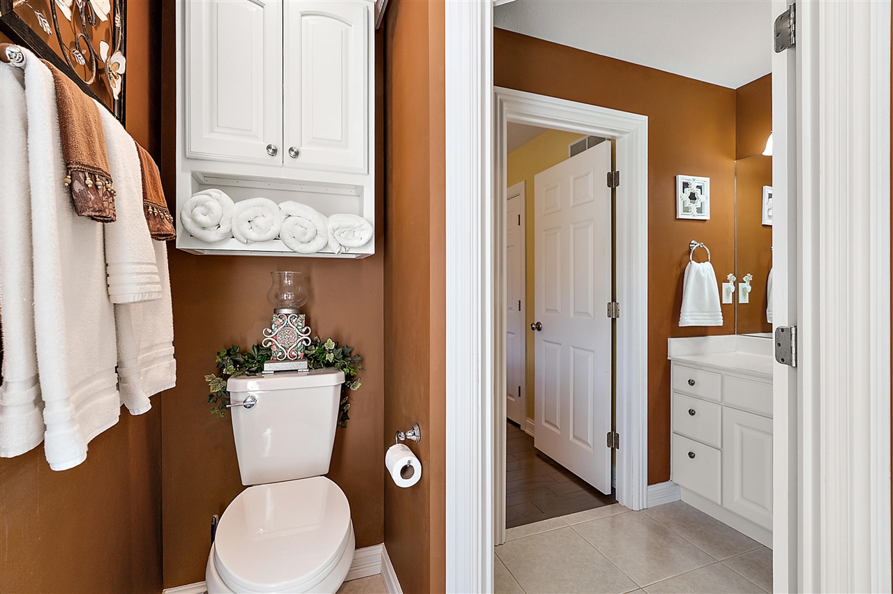 5052 S Dickinson Court, Saint Joseph, MI, 49085-8692