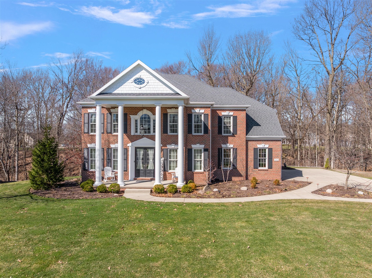 5052 S Dickinson Court, Saint Joseph, MI, 49085-8692