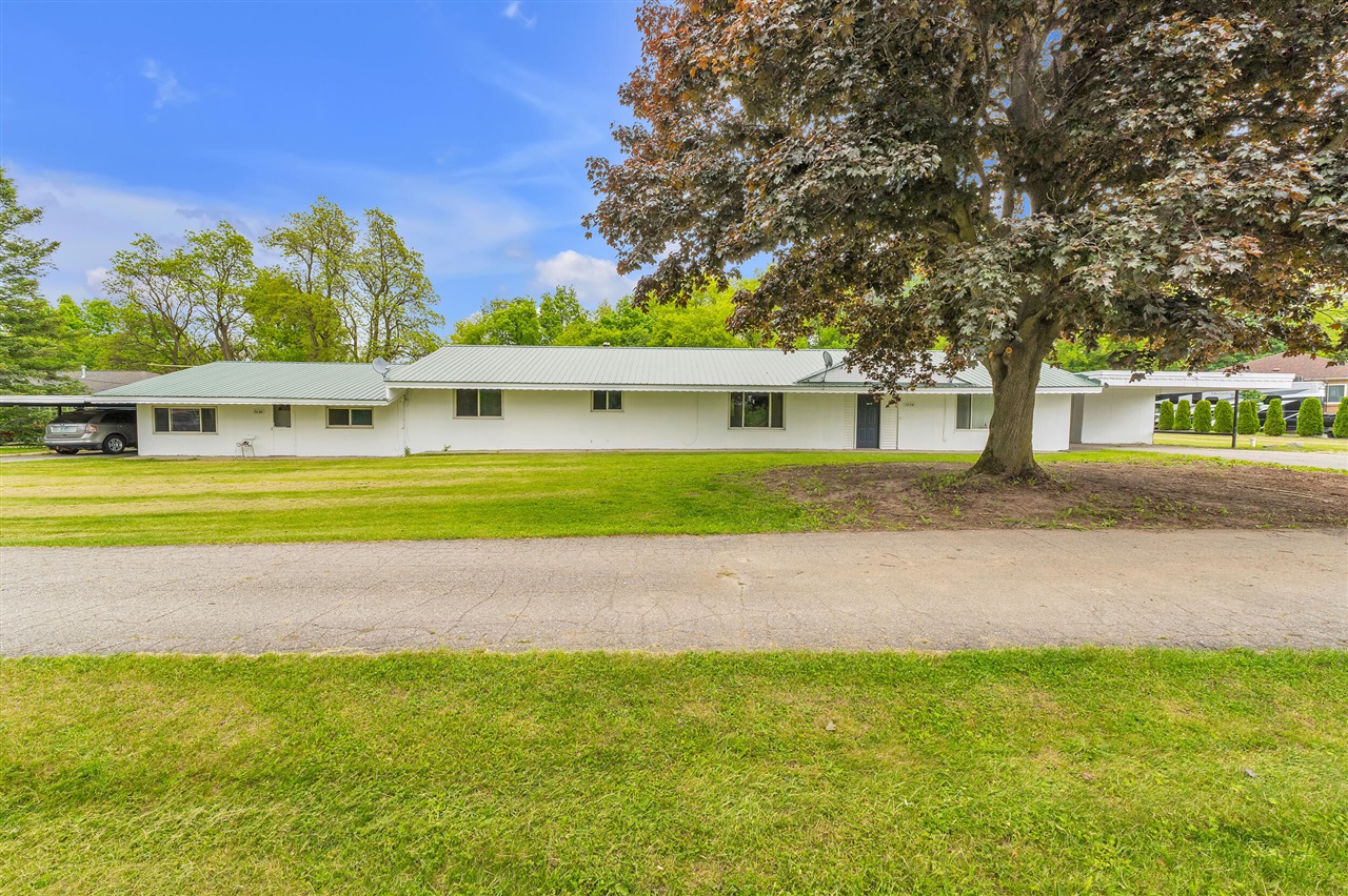 951 E Grand Boulevard, Detroit, MI, 48207 1964