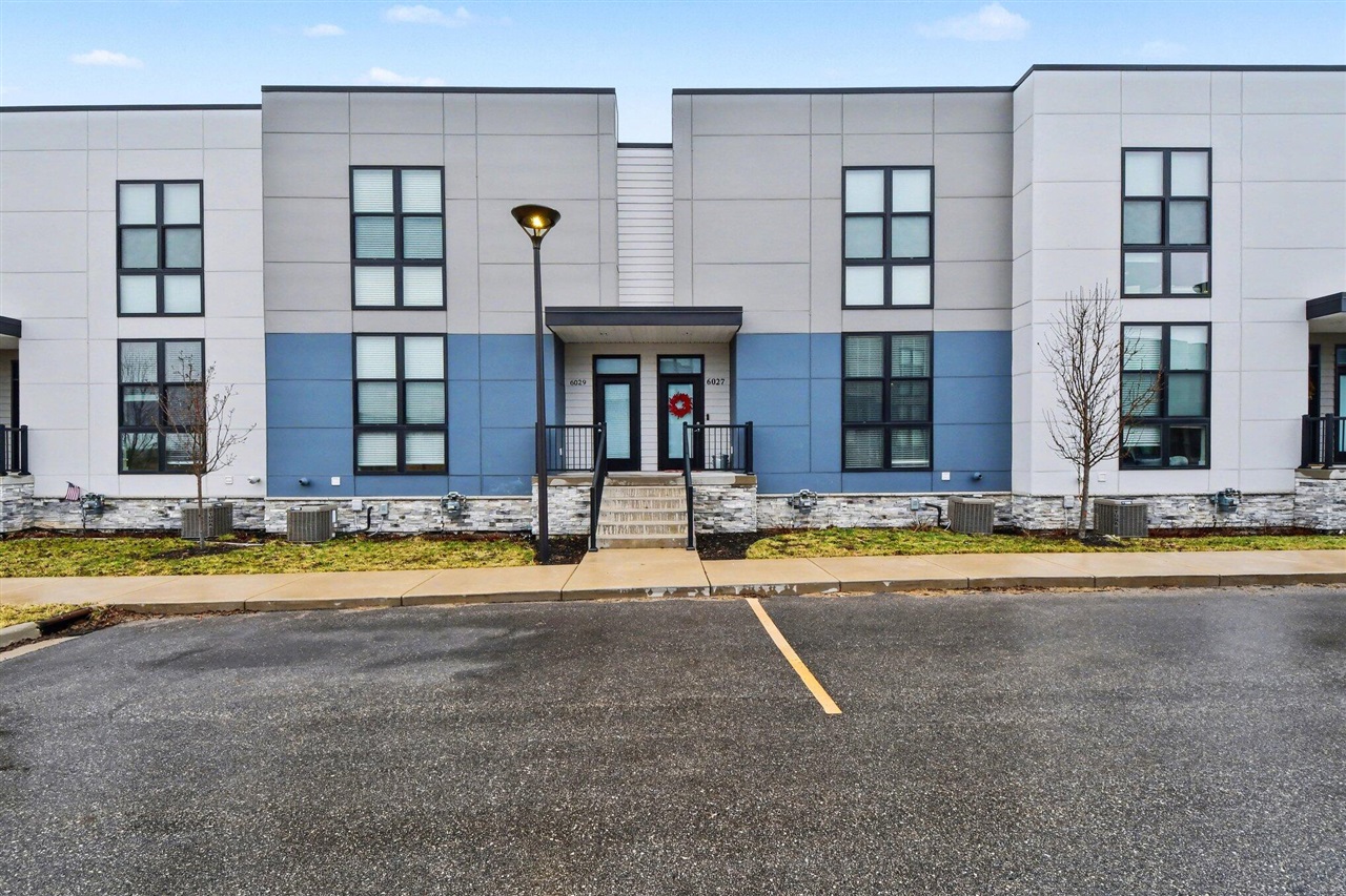 6029 Port View Drive, Grand Rapids, MI, 49512-9667