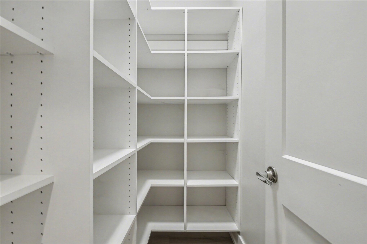 6029 Port View Drive, Grand Rapids, MI, 49512-9667