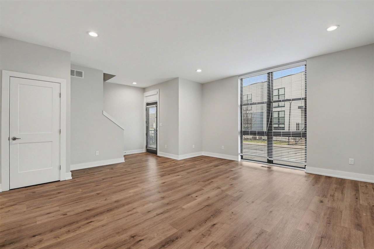 6029 Port View Drive, Grand Rapids, MI, 49512-9667