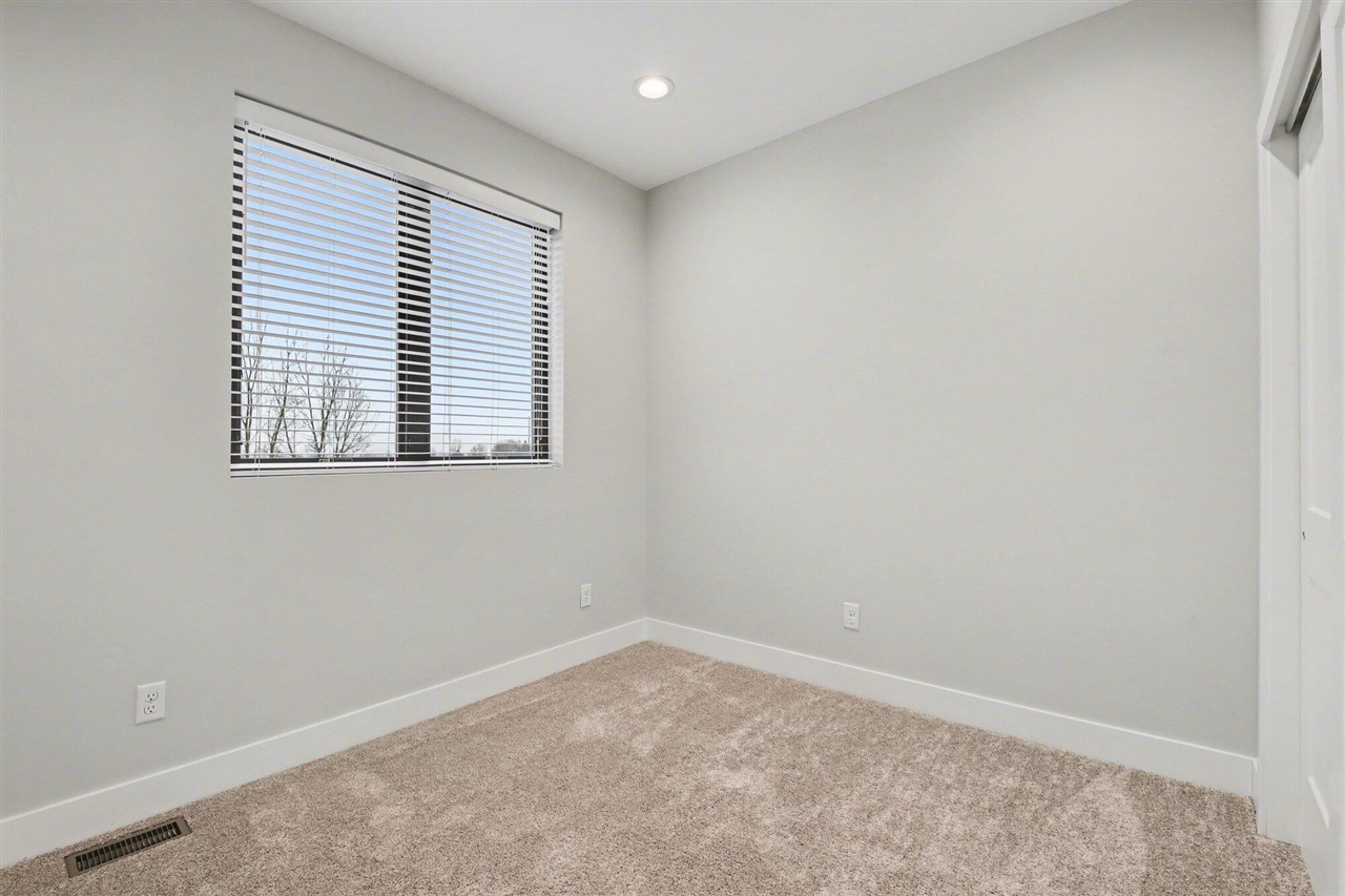 6029 Port View Drive, Grand Rapids, MI, 49512-9667