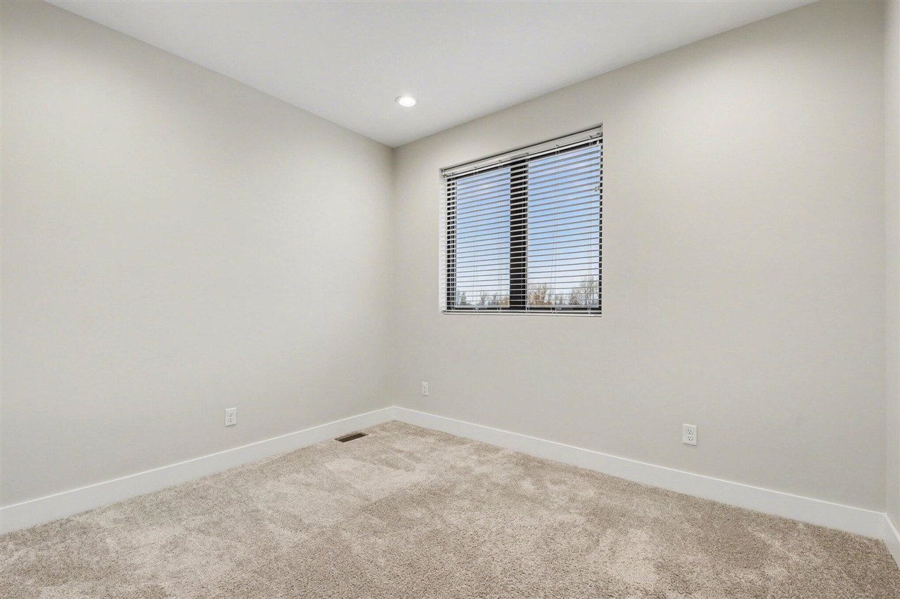 6029 Port View Drive, Grand Rapids, MI, 49512-9667