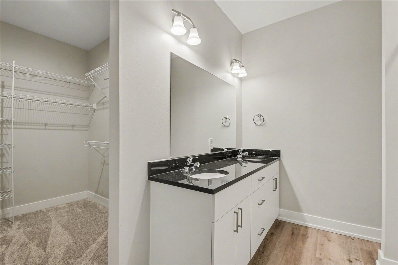 6029 Port View Drive, Grand Rapids, MI, 49512-9667