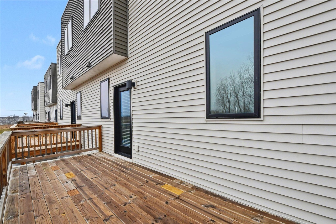 6029 Port View Drive, Grand Rapids, MI, 49512-9667