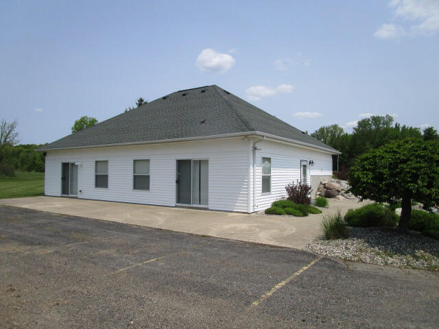 27581 M 43, Paw Paw, MI, 49079-9439