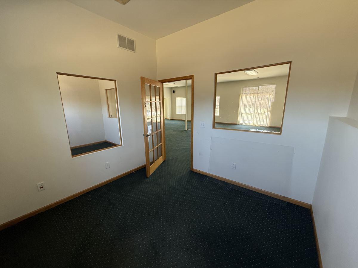 27581 M 43, Paw Paw, MI, 49079-9439