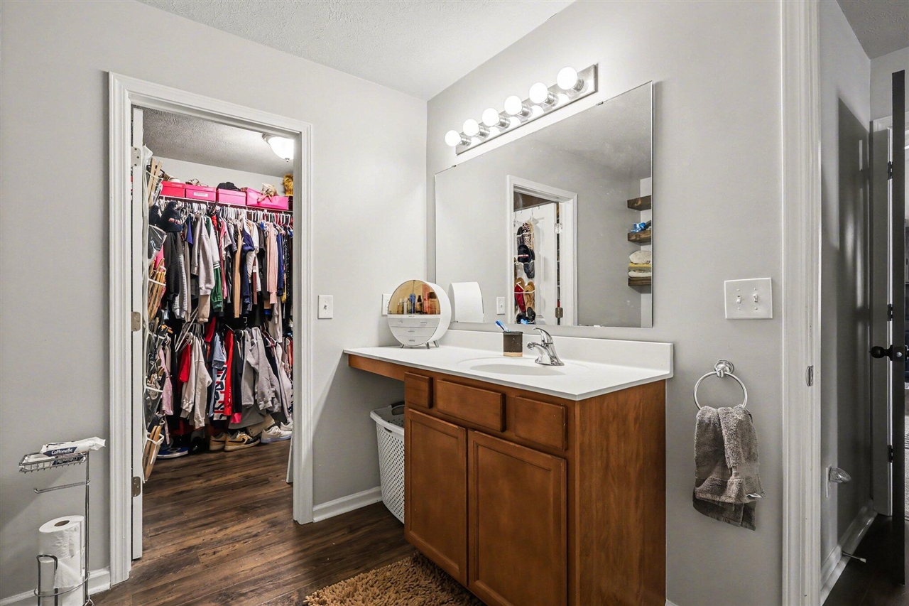 72157 Beacon Court, South Haven, MI, 49090-7902