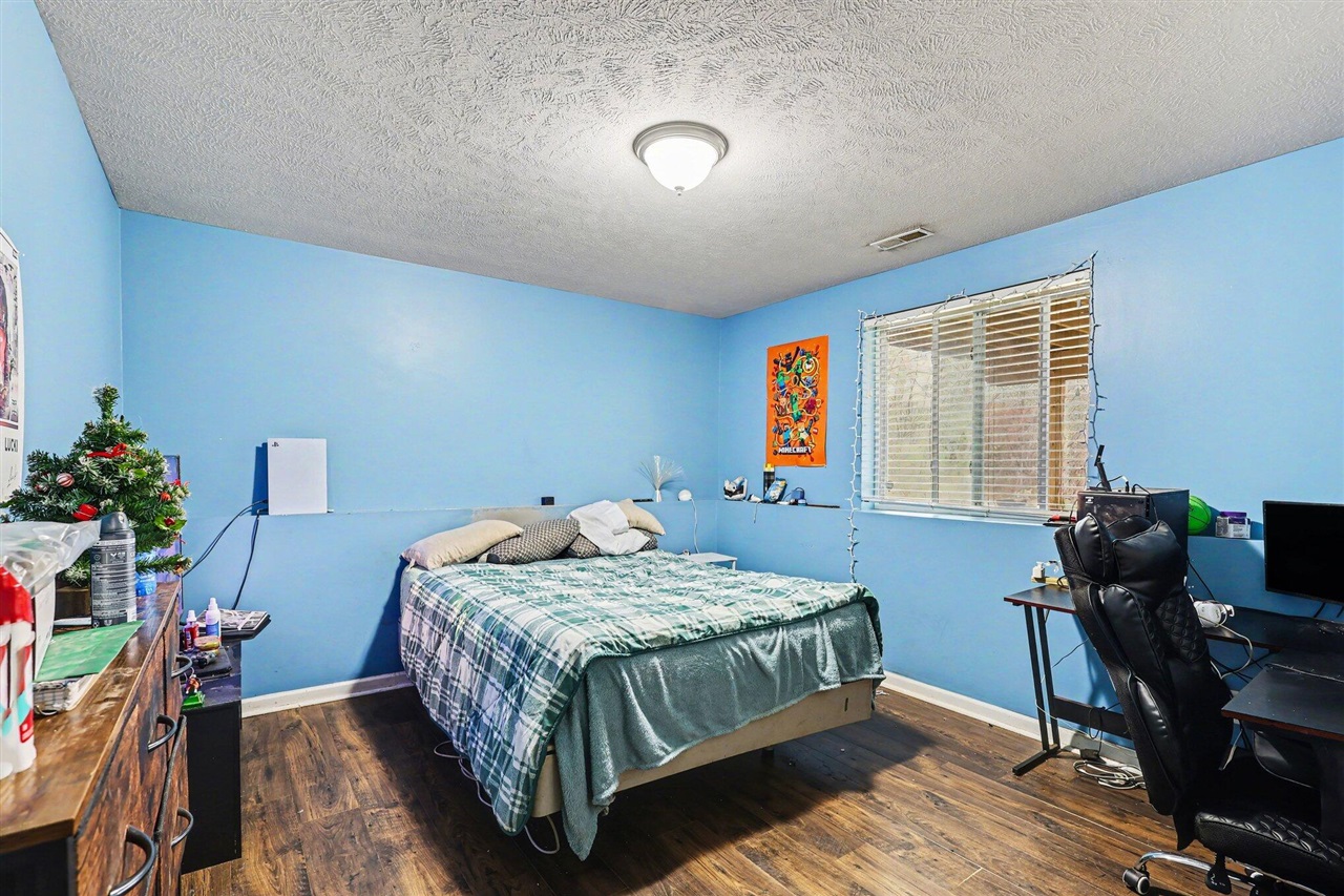 72157 Beacon Court, South Haven, MI, 49090-7902