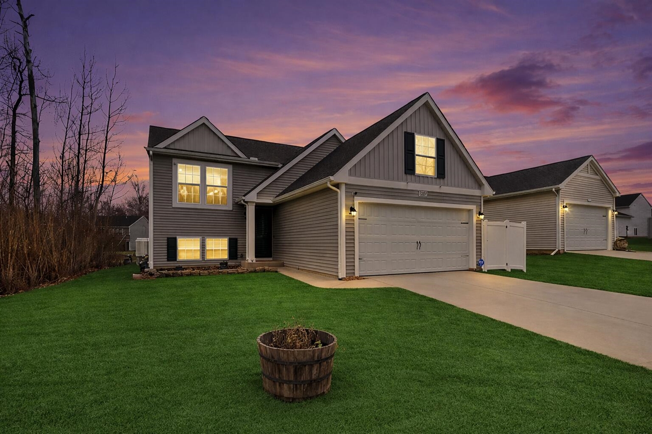 72157 Beacon Court, South Haven, MI, 49090-7902