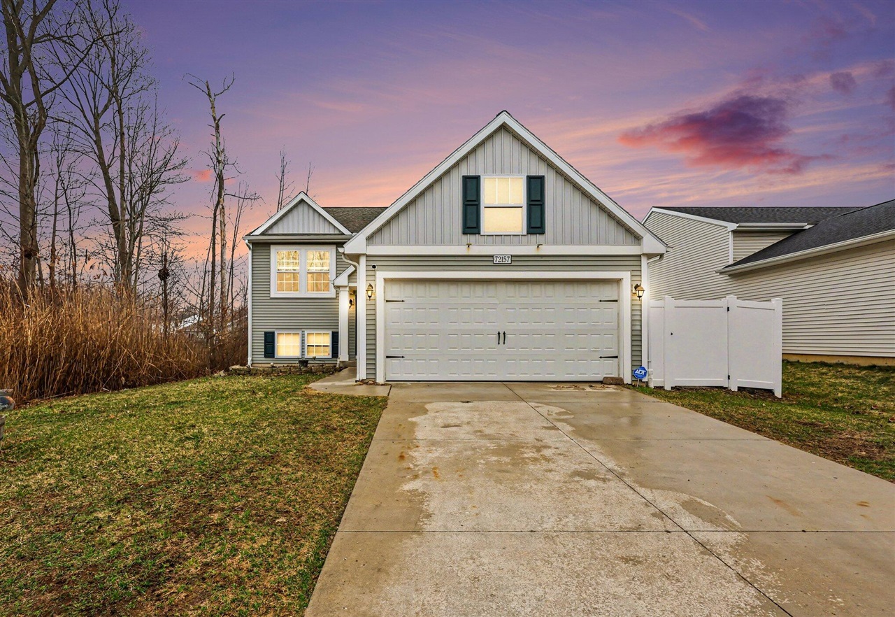 72157 Beacon Court, South Haven, MI, 49090-7902