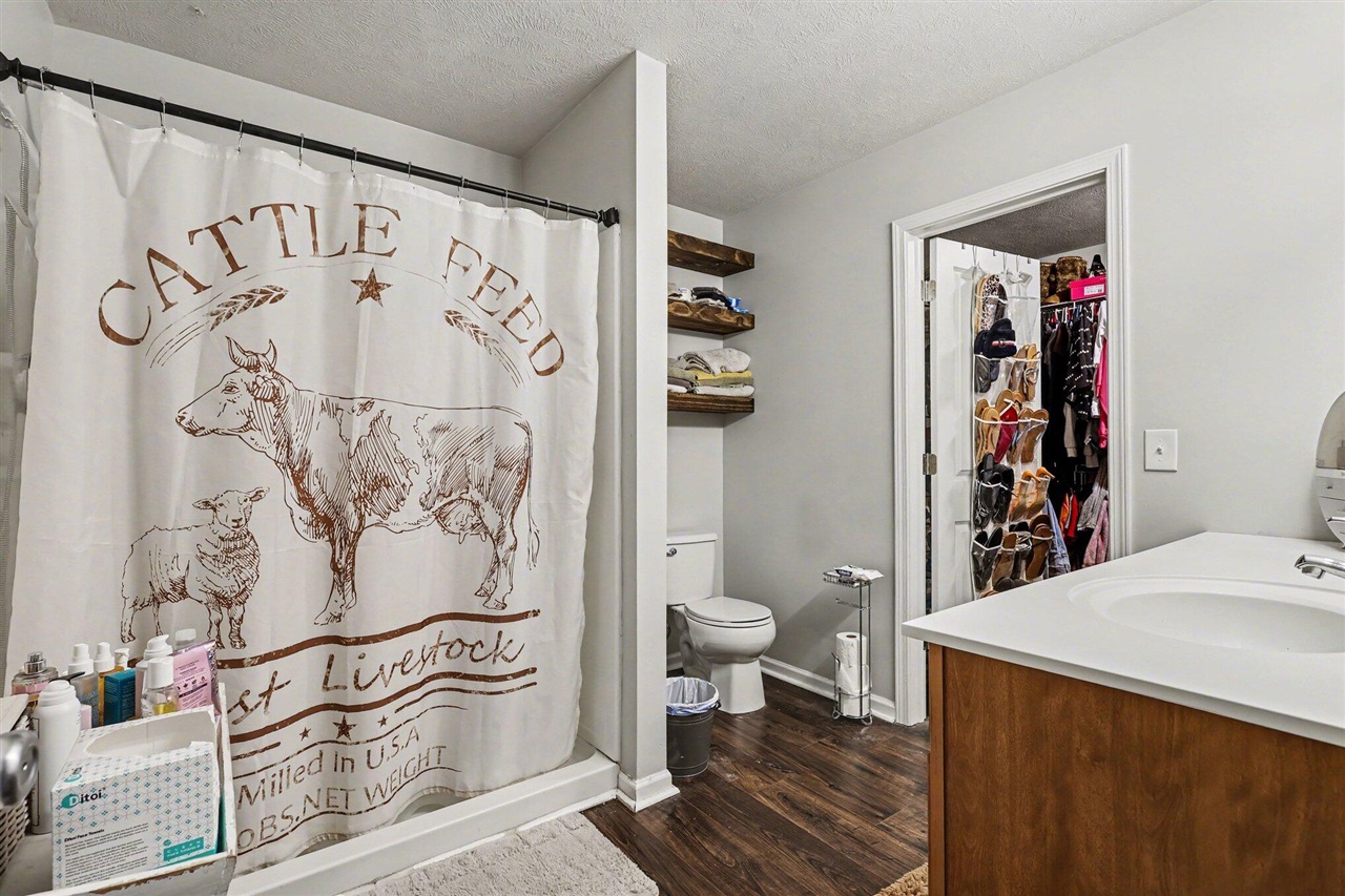 72157 Beacon Court, South Haven, MI, 49090-7902