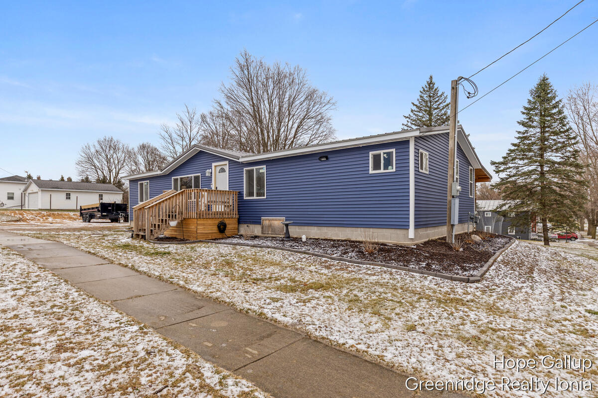 Homes for sale in Muir, MI | 402 Liberty St, Muir, MI 48860 | MLS# 70519115