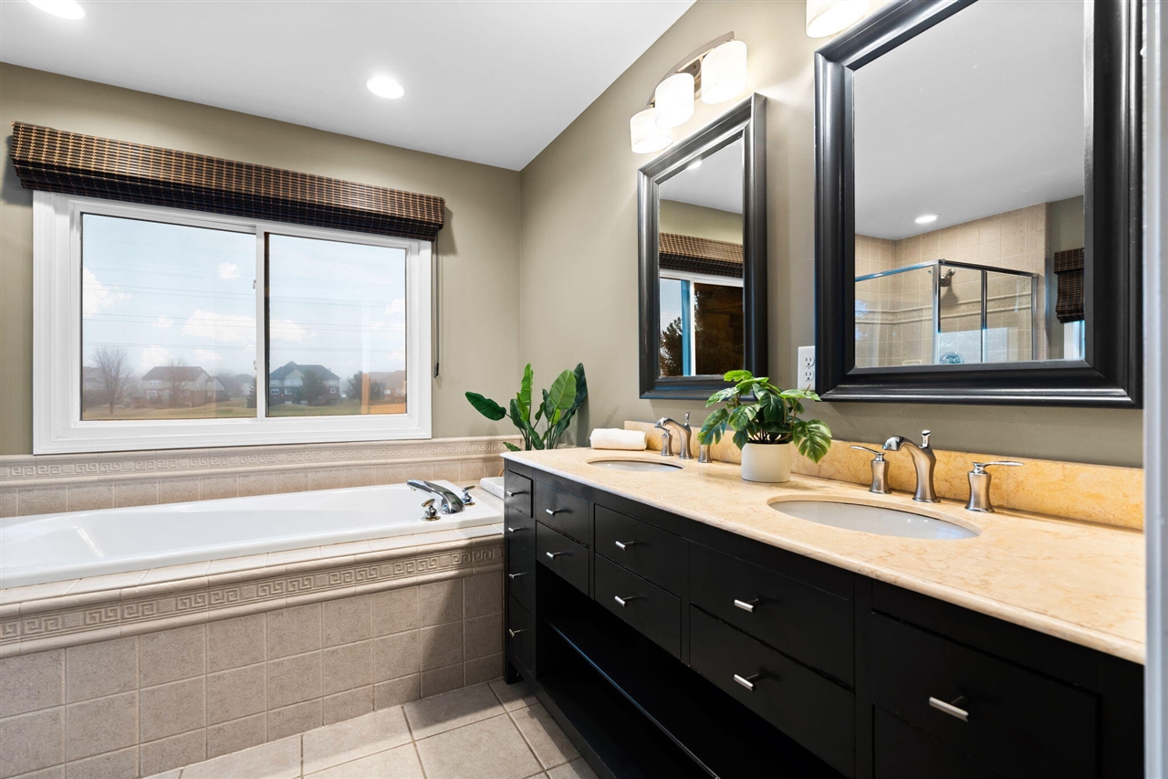 873 Fairway Park Drive, Ann Arbor, MI, 48103-8965