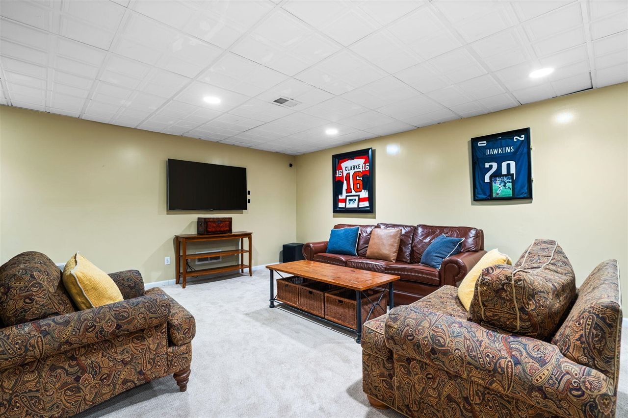 873 Fairway Park Drive, Ann Arbor, MI, 48103-8965