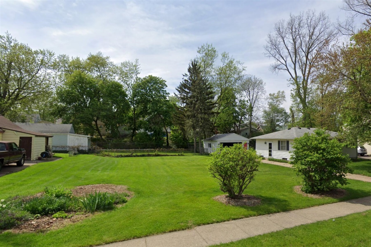 Homes for sale in Wyoming, MI | 2311 Clarion Ave, Wyoming, MI 49519 | MLS# 70519133