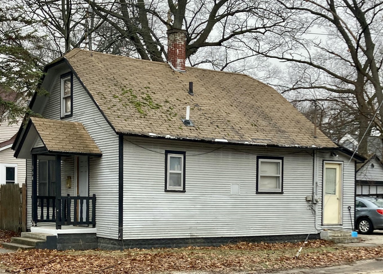 3728 Lake Street, Bridgman, MI, 49106-9735