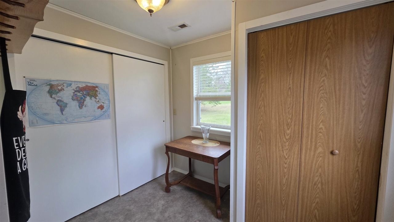 14 S 5th Street, Morley, MI, 49336-8003