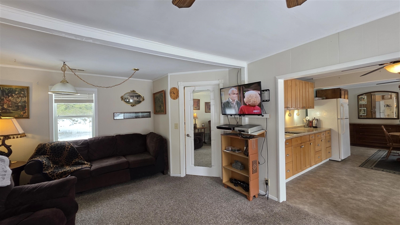 14 S 5th Street, Morley, MI, 49336-8003